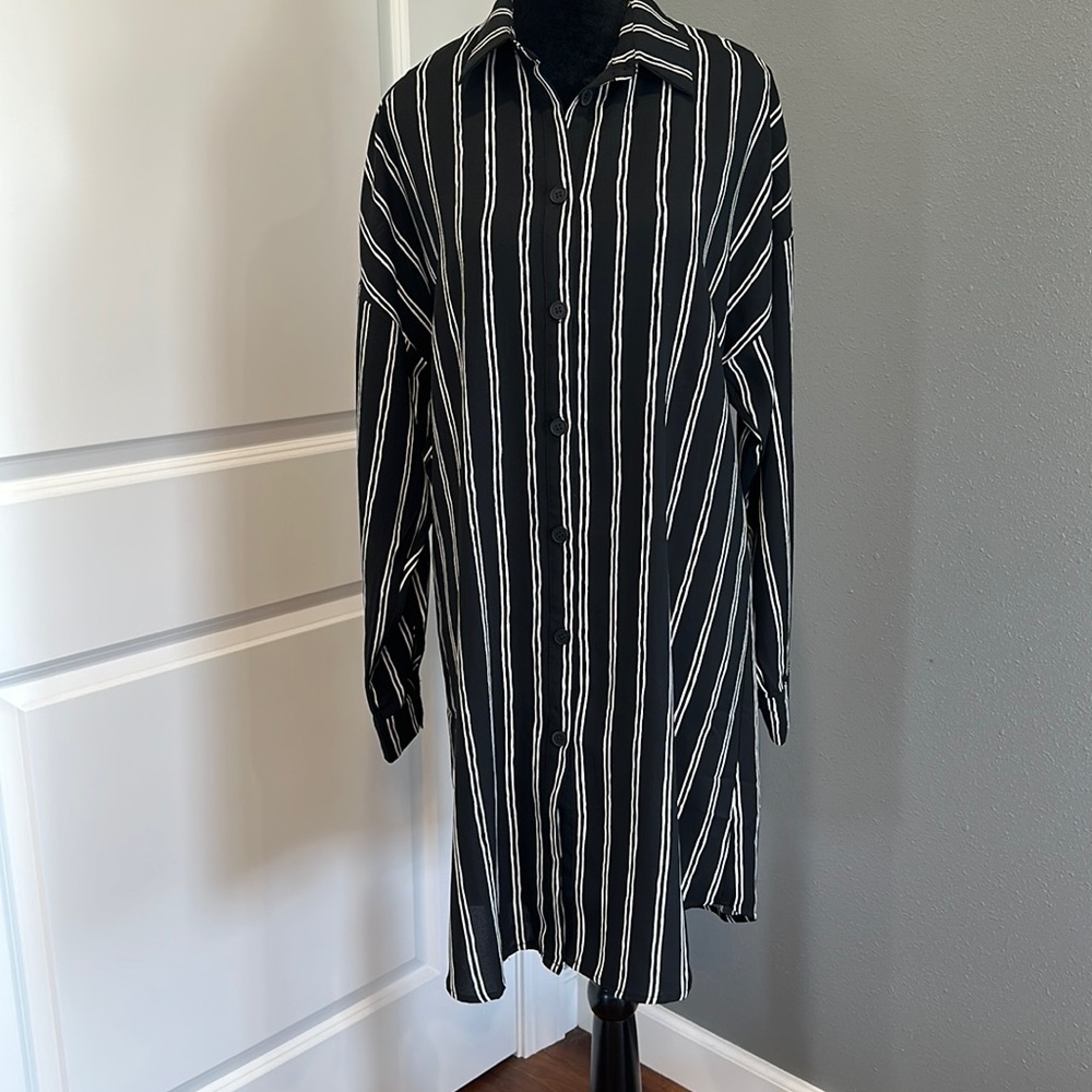 Savanna Jane Black and White Stripe Dress Tunic Top Size Small